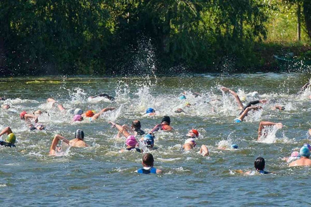 Dicas de estratégia de ritmo e corrida para um evento em águas abertas